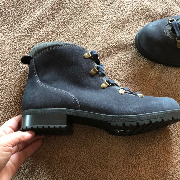 Clark’s ladies 11w navy hiking work boot - Picture 4 of 6